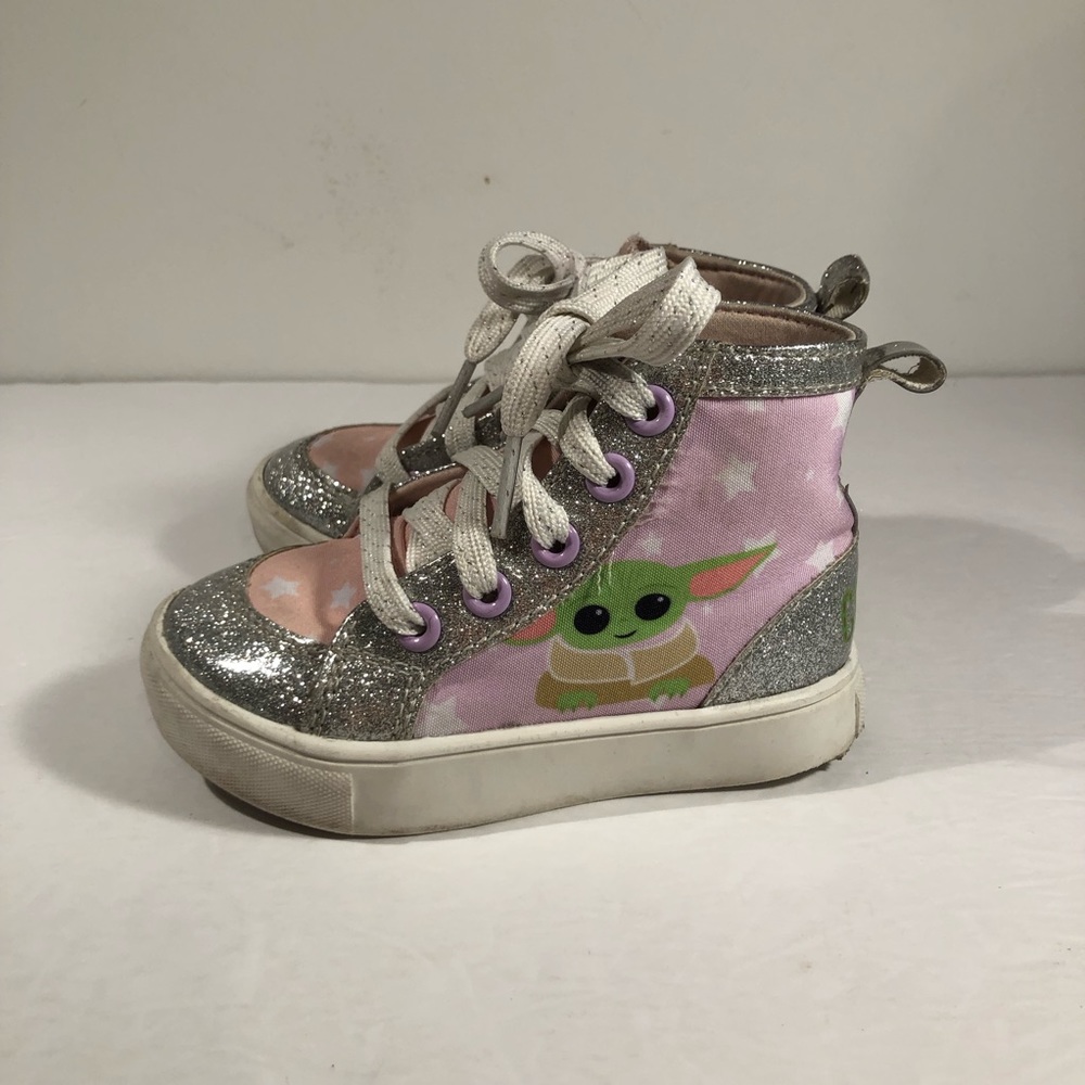 Groundup Grogu Toddler Girls size 8 Sneakers